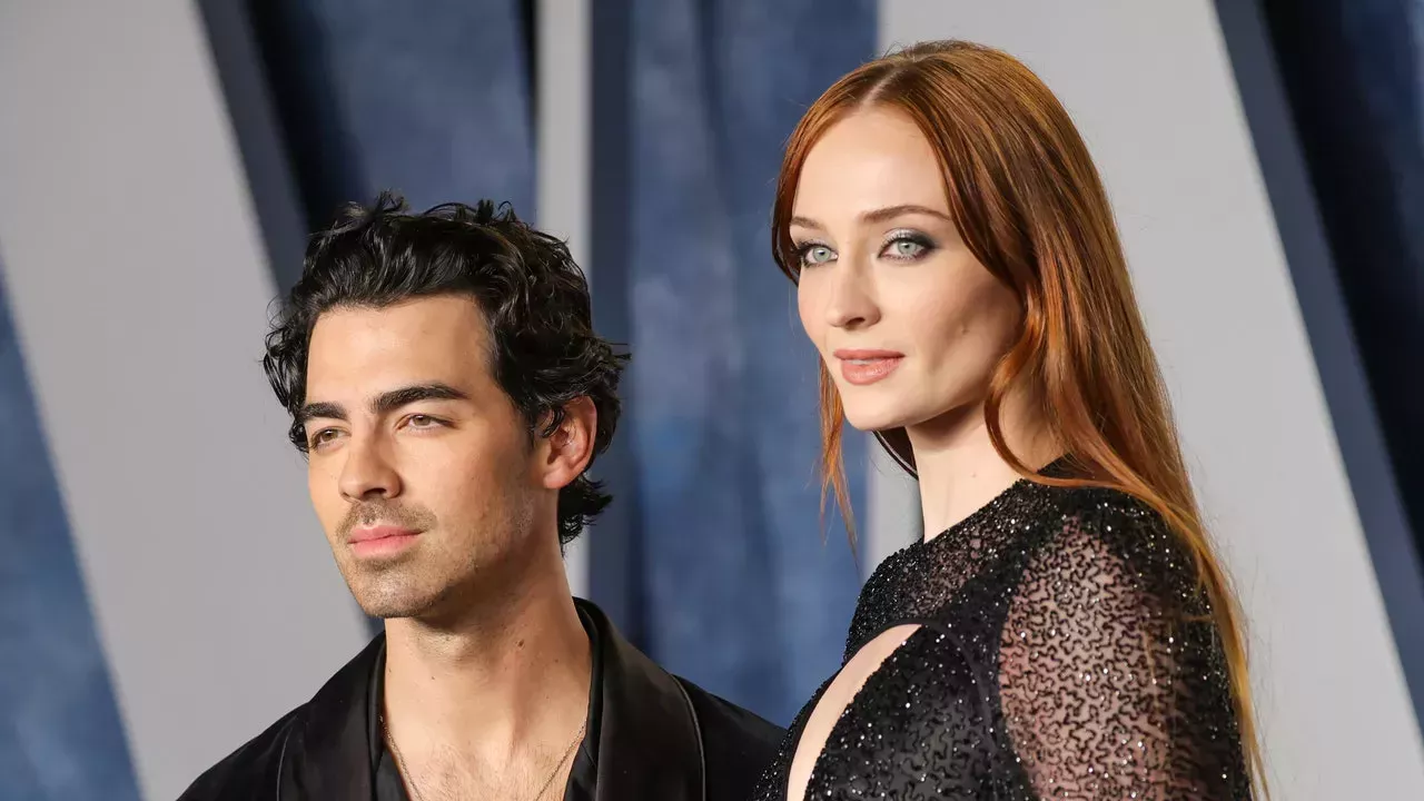 Sophie Turner demanda a Joe Jonas