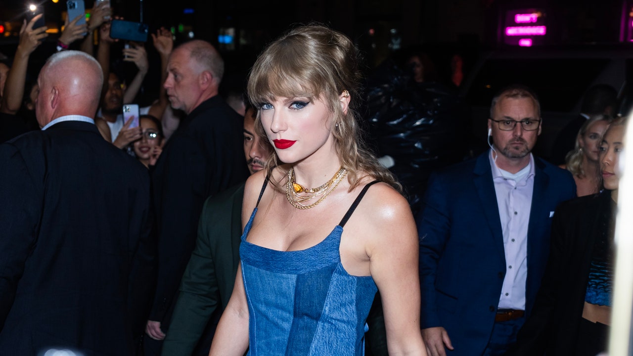 Taylor Swift no se cansa de esta marca de vaqueros sostenibles