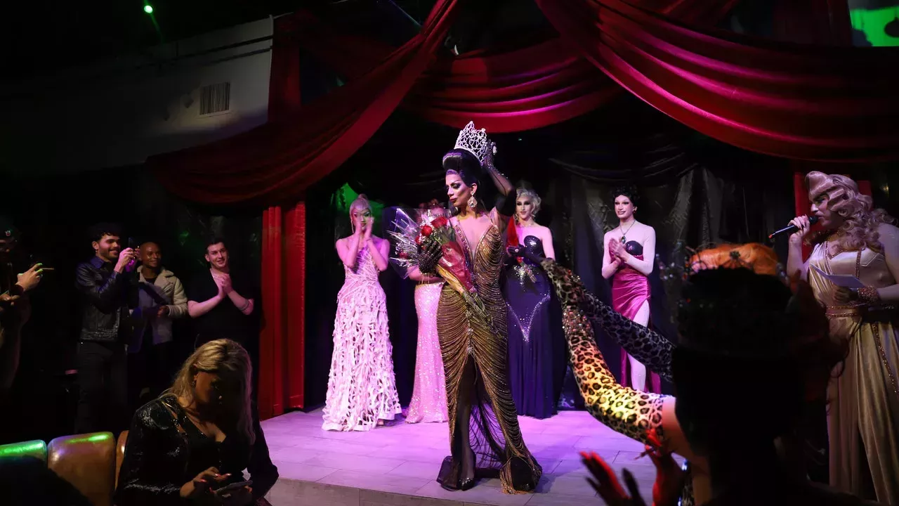 Cómo las drag queen latinas de Brooklyn encuentran la libertad a través de su cultura