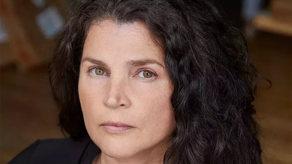 

	
		Julia Ormond demanda a Harvey Weinstein por agresión, a CAA y a Disney como encubridores de agresión sexual (EXCLUSIVA)
	
	