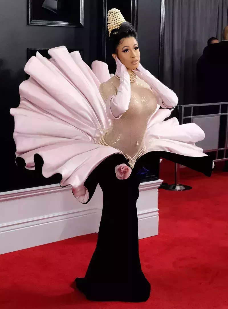 Los mejores momentos de Cardi B en la alfombra roja y su evolución de estilo