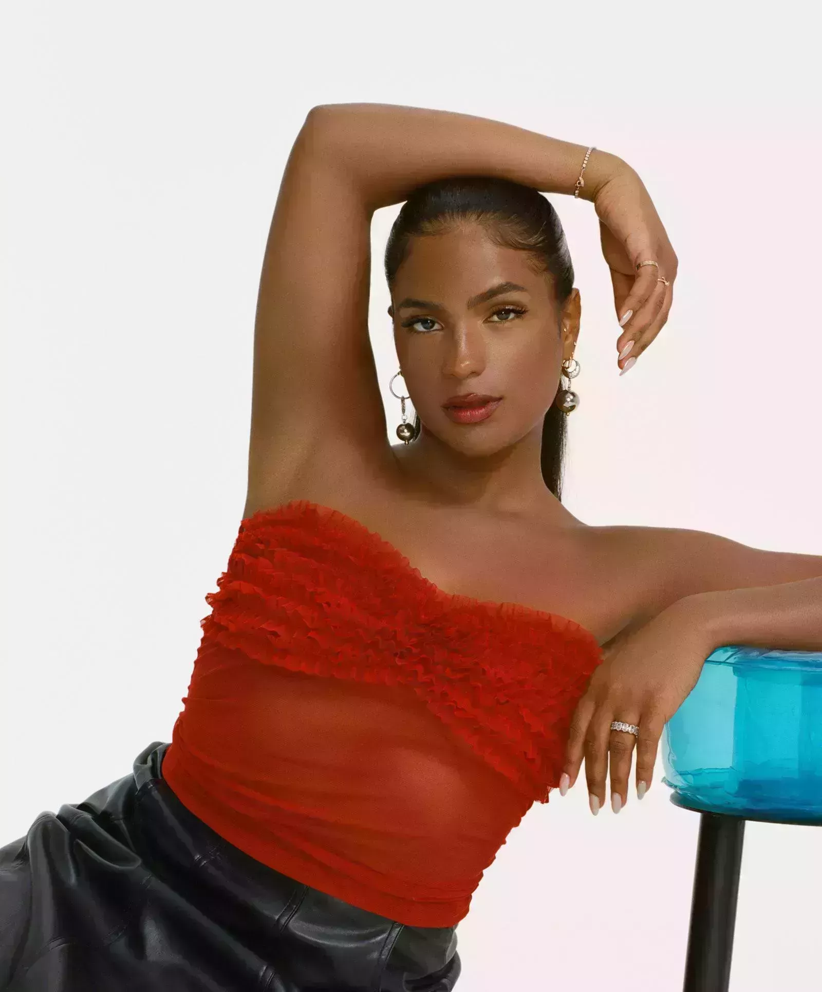 Monet McMichael muestra la realidad de la moda y la belleza