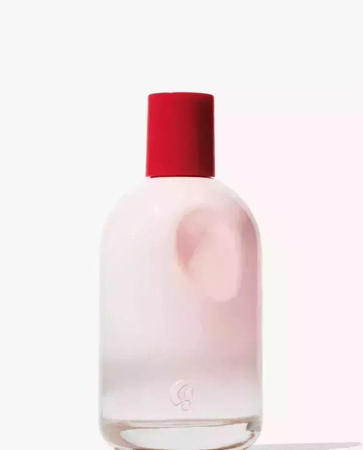 TikTok ha encontrado una fragancia imitadora de Glossier You