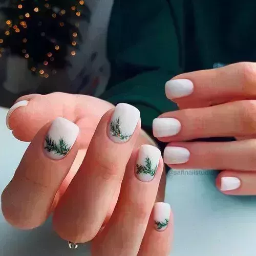 25 Bonitas uñas blancas de Navidad en 2023