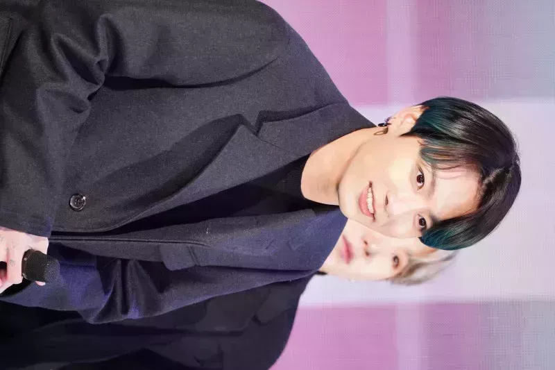 Desglose del álbum debut 'Golden' de Jung Kook: Letras, Significados