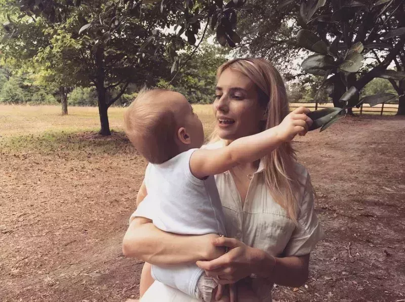 El hijo de Emma Roberts con Garrett Hedlund: Fotos del recién nacido