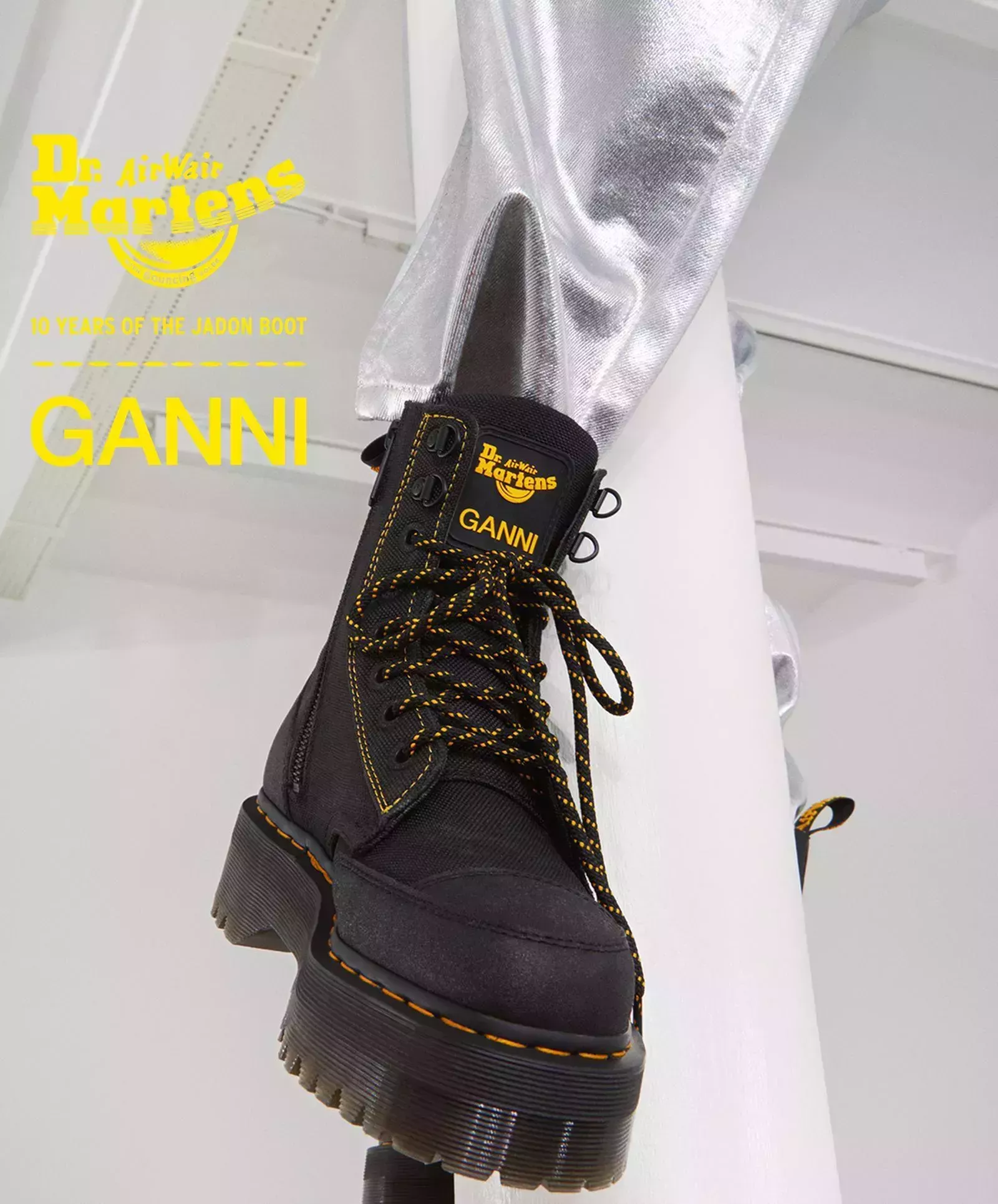 La bota GANNI x Dr. Martens Jadon es el zapato perfecto para el invierno