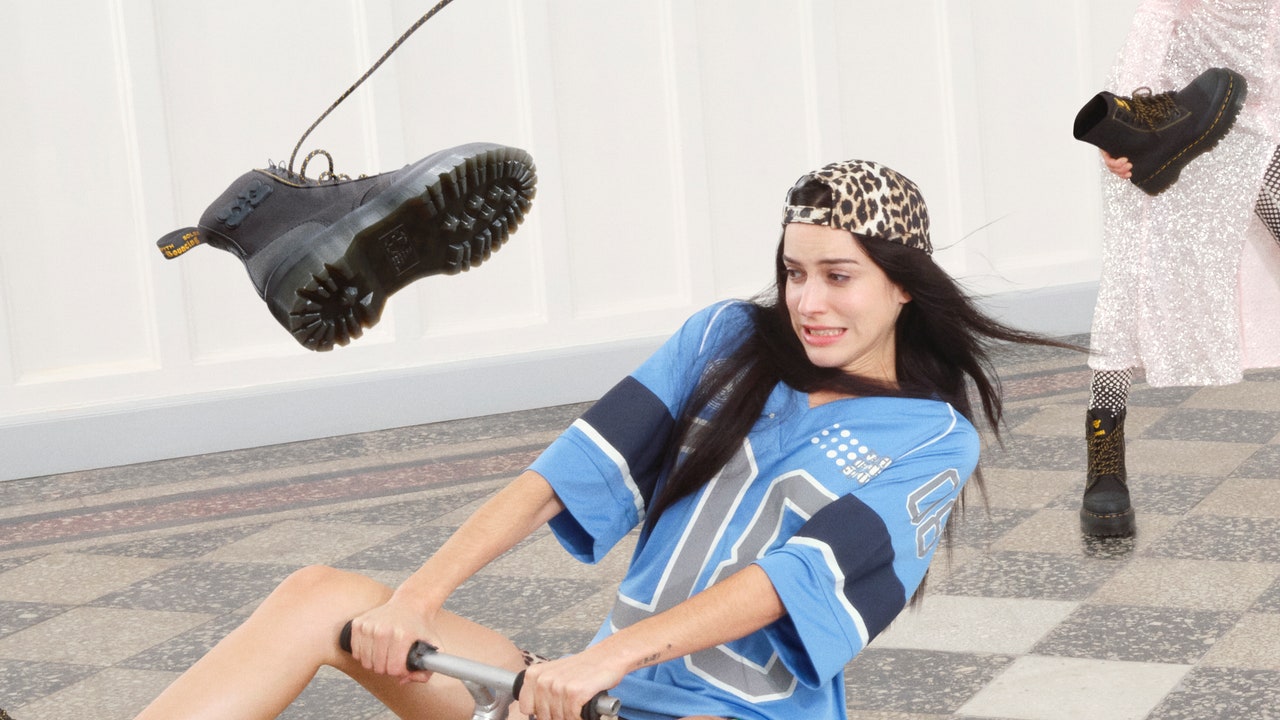La bota GANNI x Dr. Martens Jadon es el zapato perfecto para el invierno
