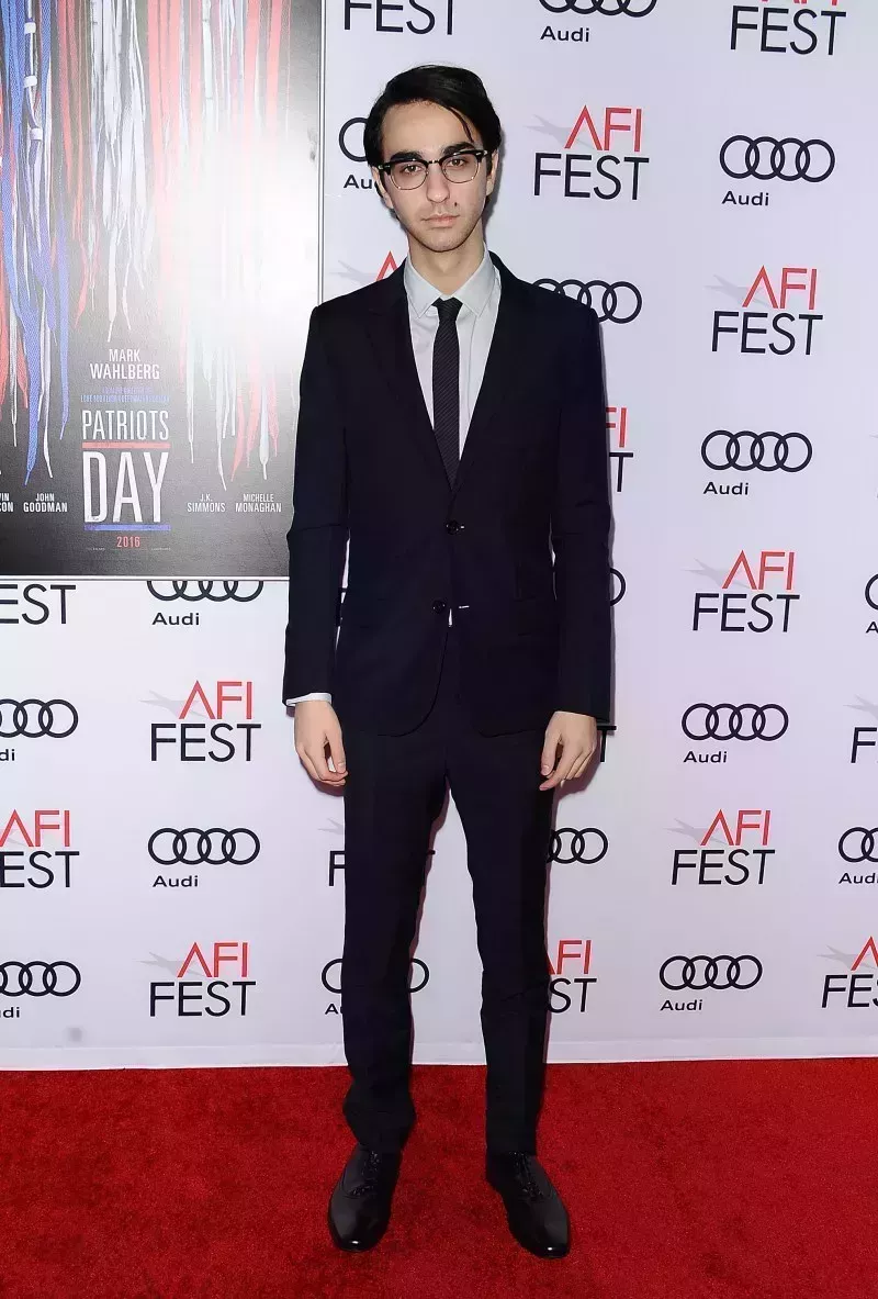 La transformación de Alex Wolff desde