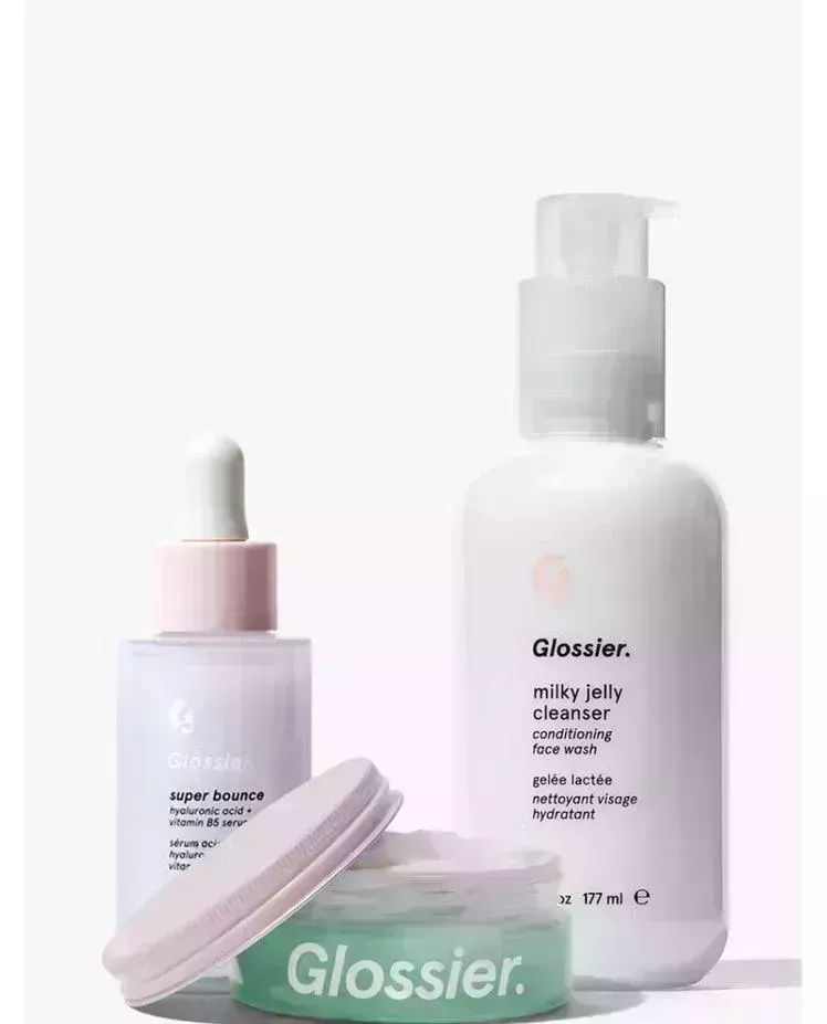 Los productos Glossier favoritos de Olivia Rodrigo están de rebajas