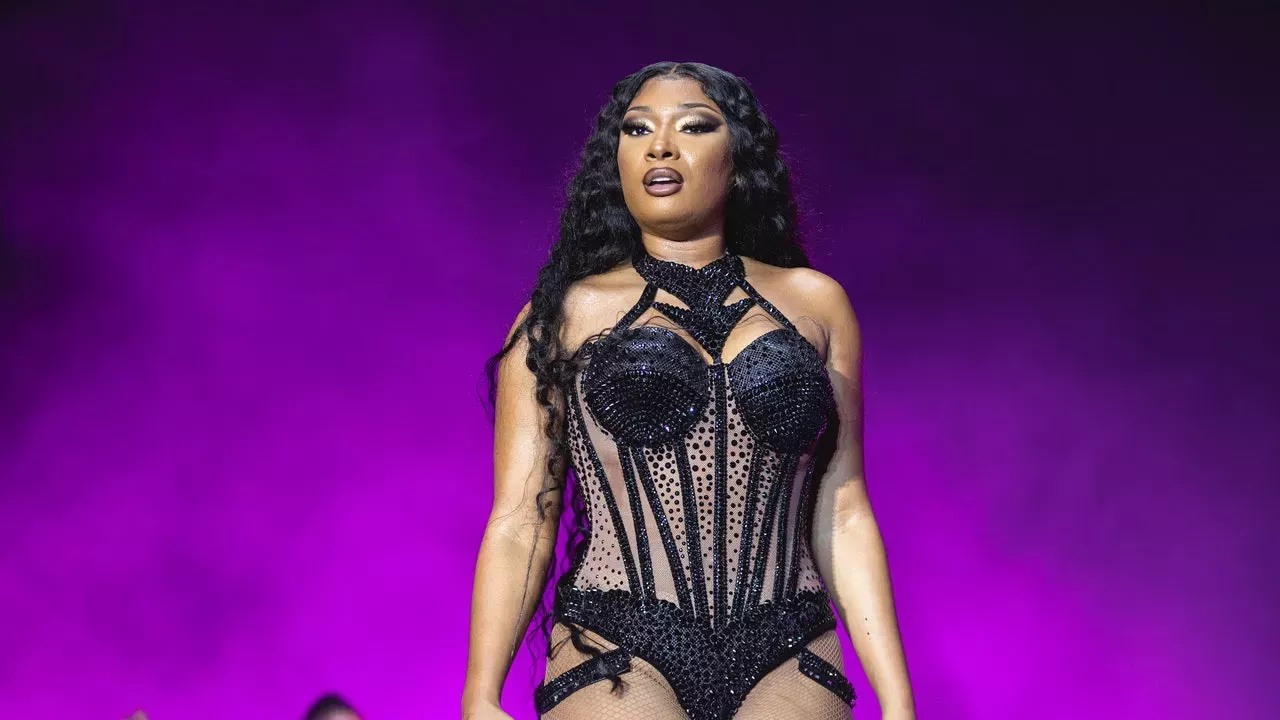 Megan Thee Stallion explica el origen del título de su canción "Cobra