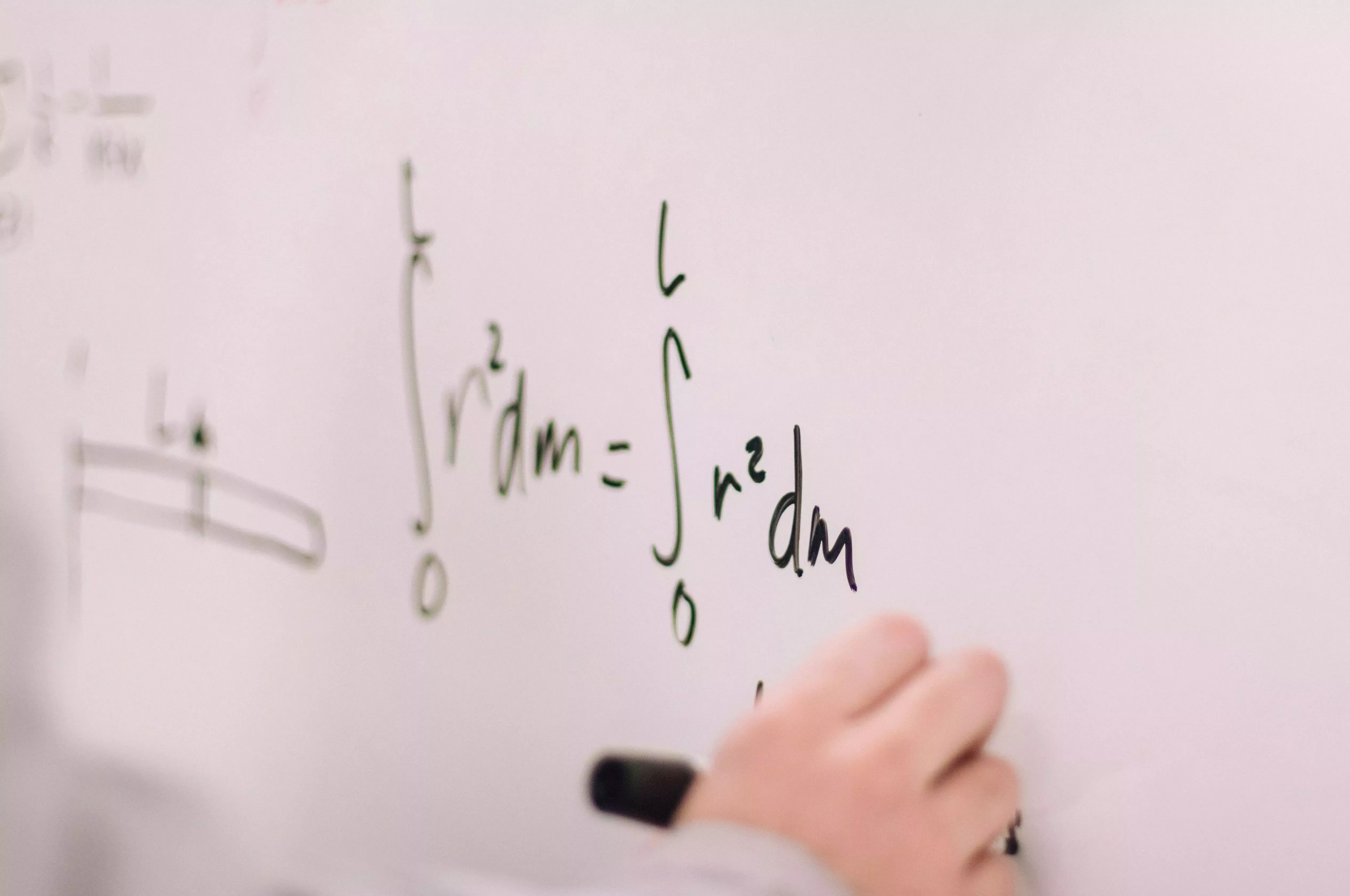 ¿Por qué necesitamos de nuevo el álgebra?