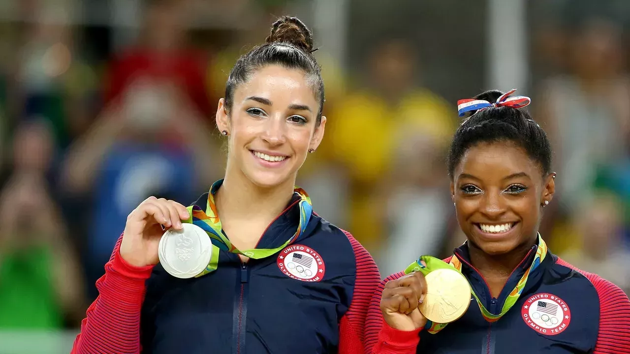 Simone Biles y Aly Raisman se reencuentran en el icónico vídeo de GRWM