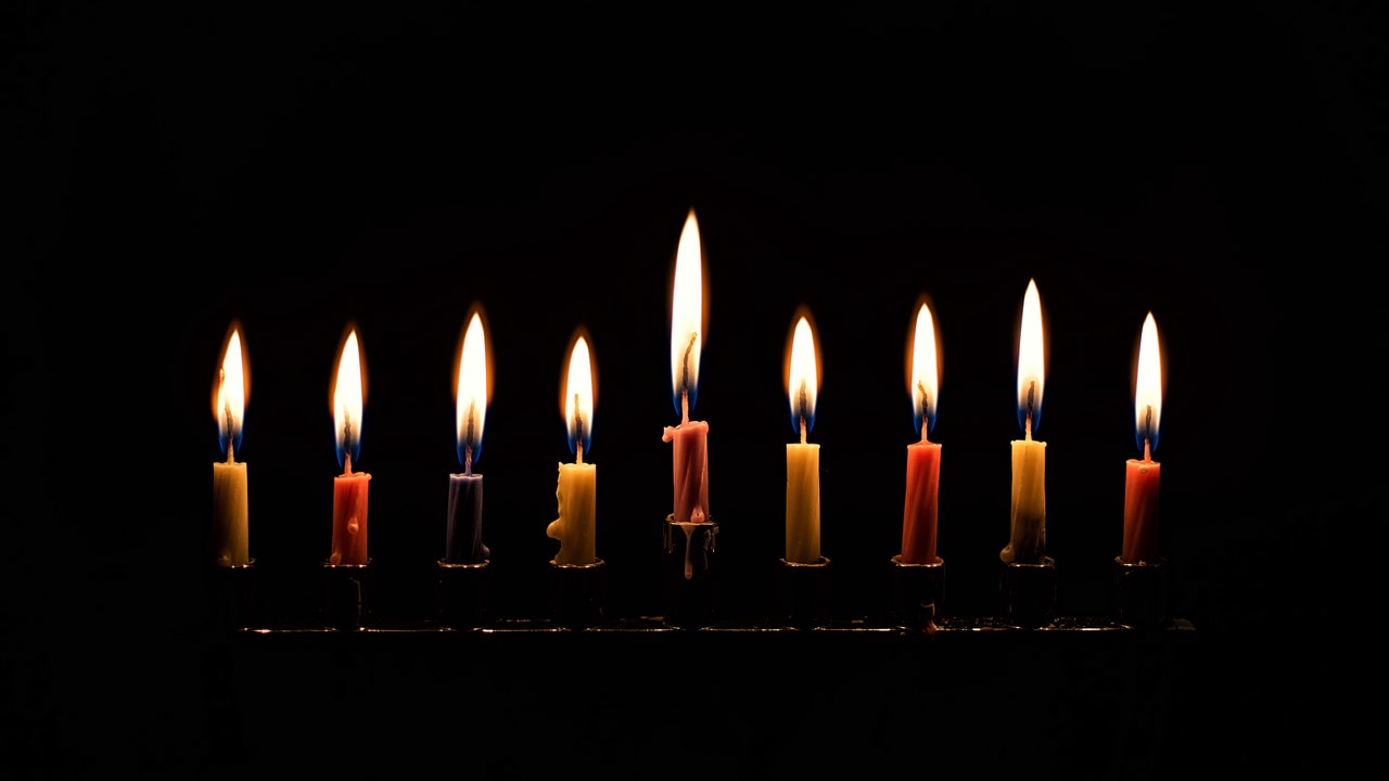 Que este Hanukkah sea una oportunidad para iluminar una época oscura