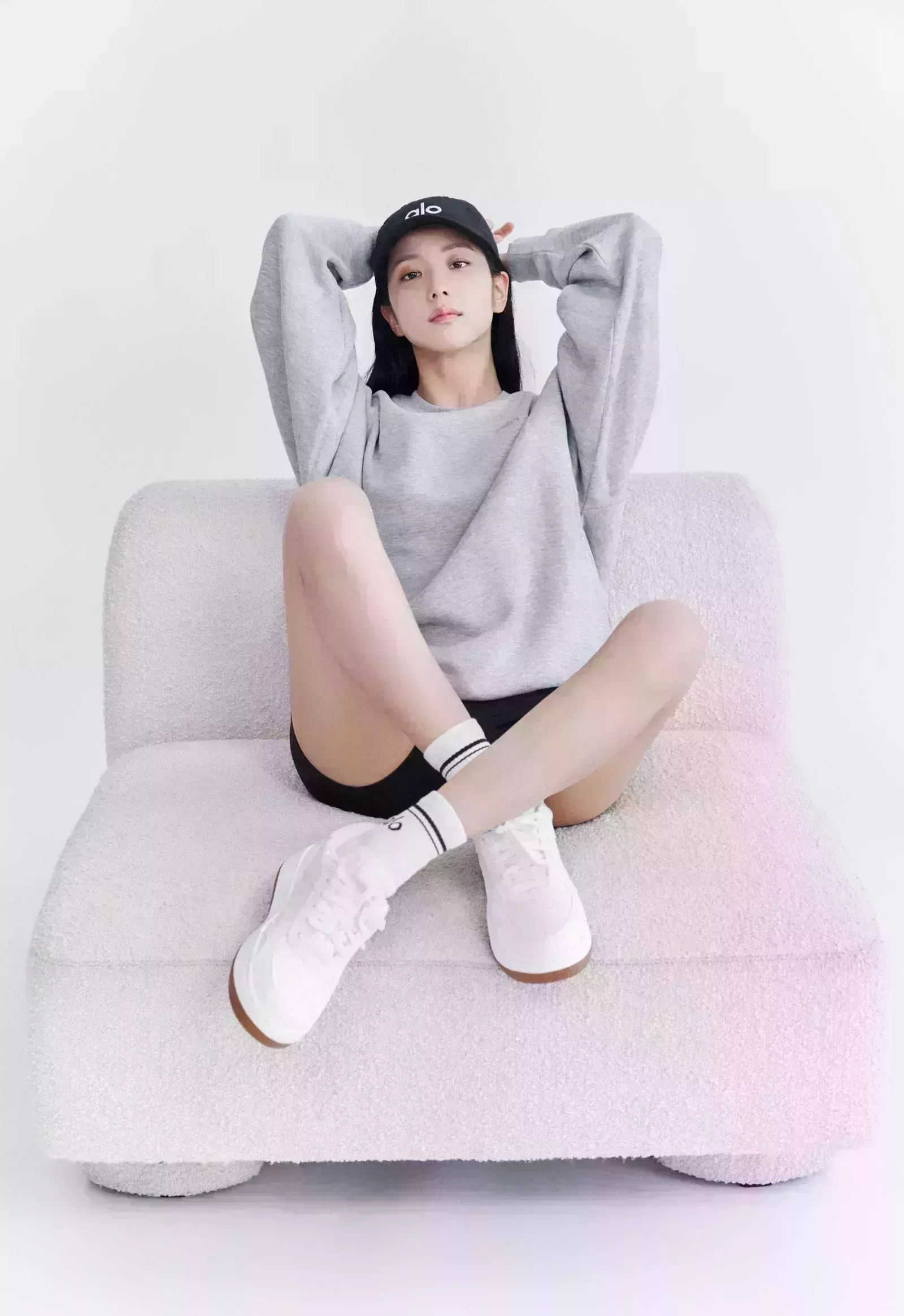 Jisoo de BLACKPINK es el rostro de la nueva colección de Alo Yoga