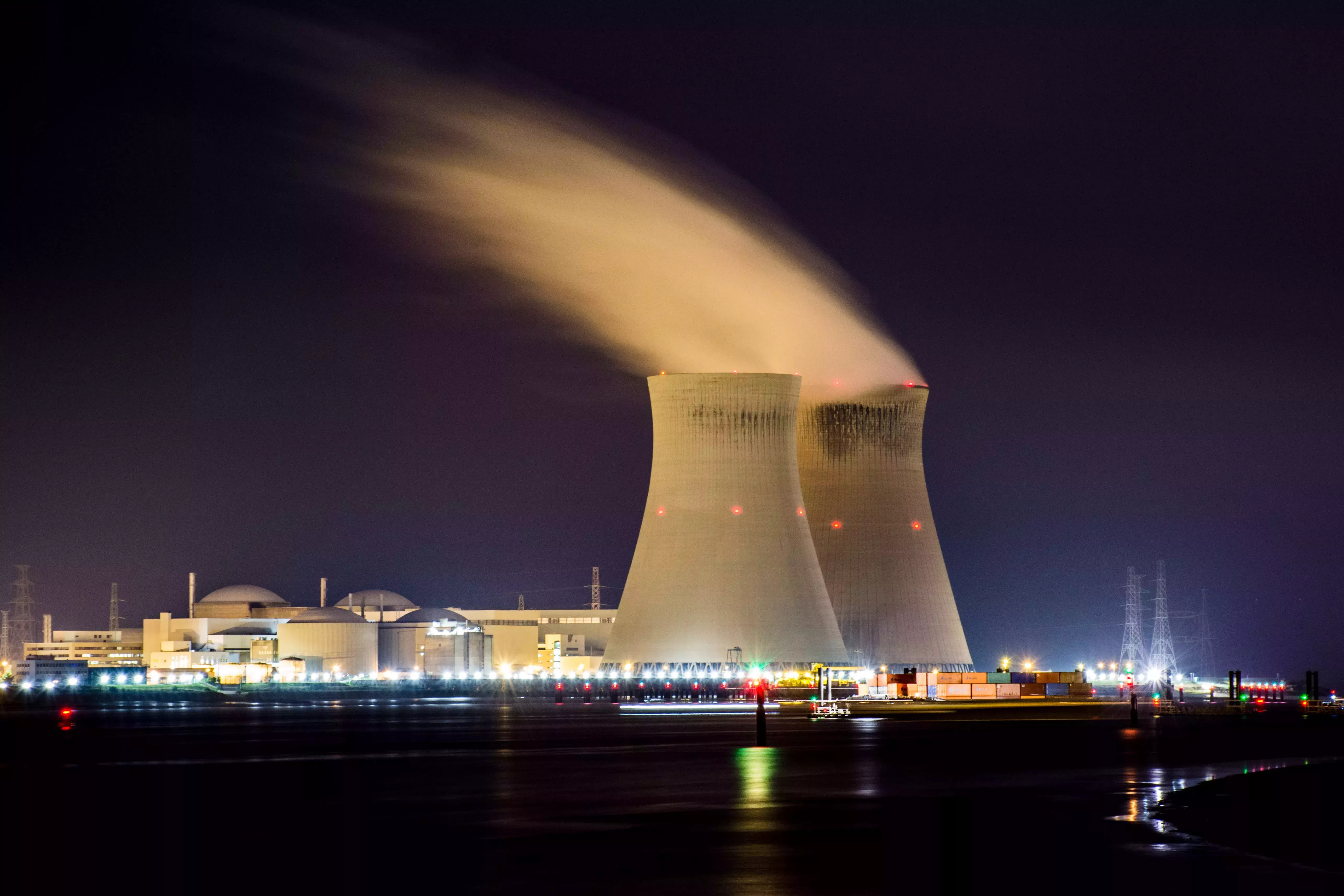 ¿La energía nuclear por encima del carbono?