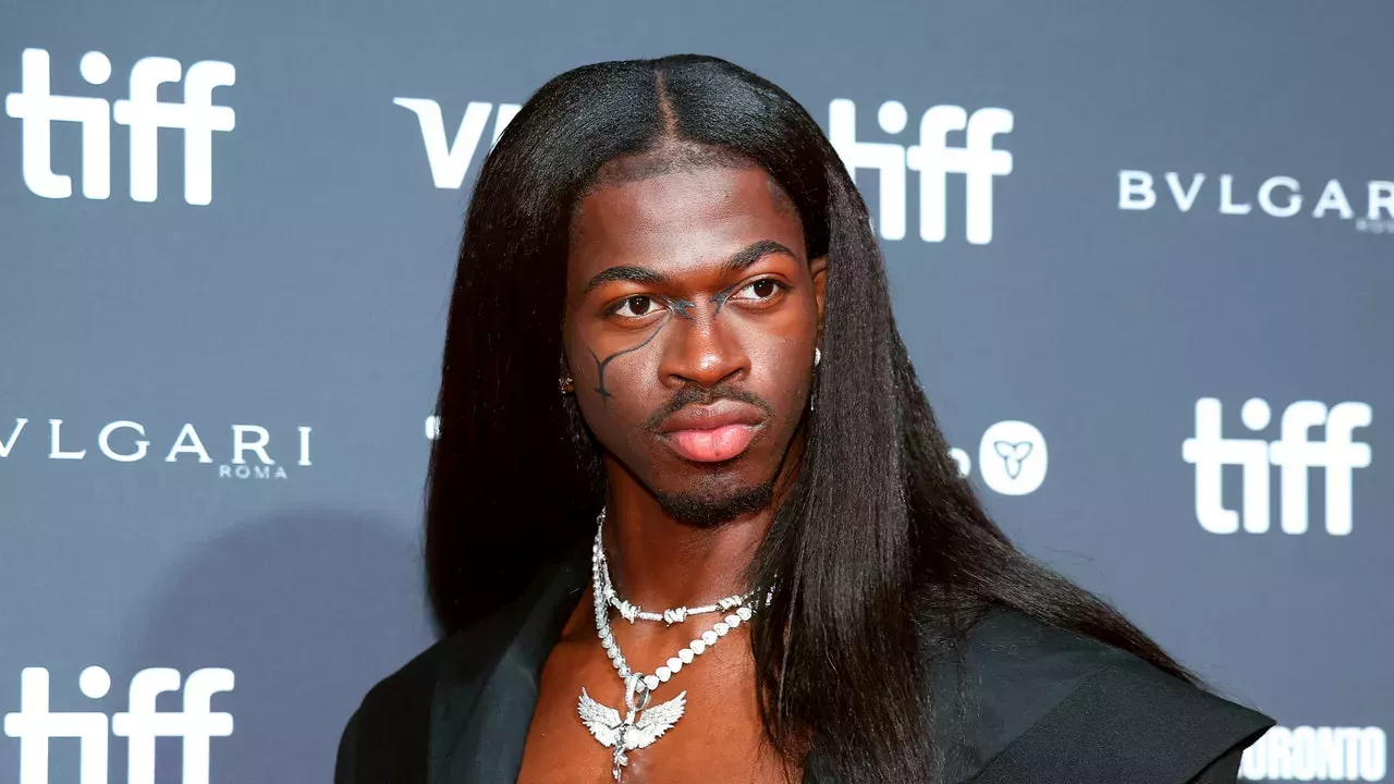 Lil Nas X responde con humor a las reacciones religiosas (otra vez)