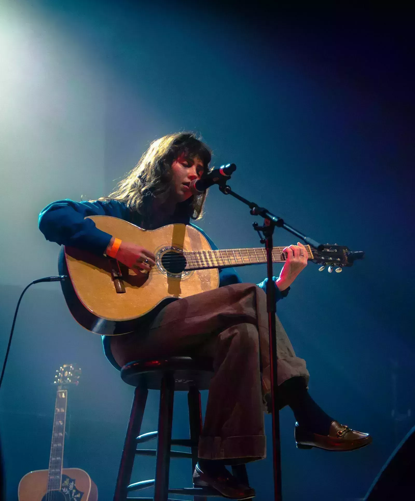 Omar Apollo y Clairo apoyan a Palestina y Sudán en una gala benéfica de Artists for Aid