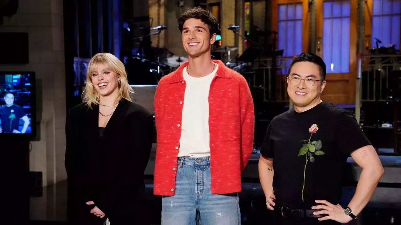 Reneé Rapp y Bowen Yang recrean la escena viral "Saltburn" para Jacob Elordi