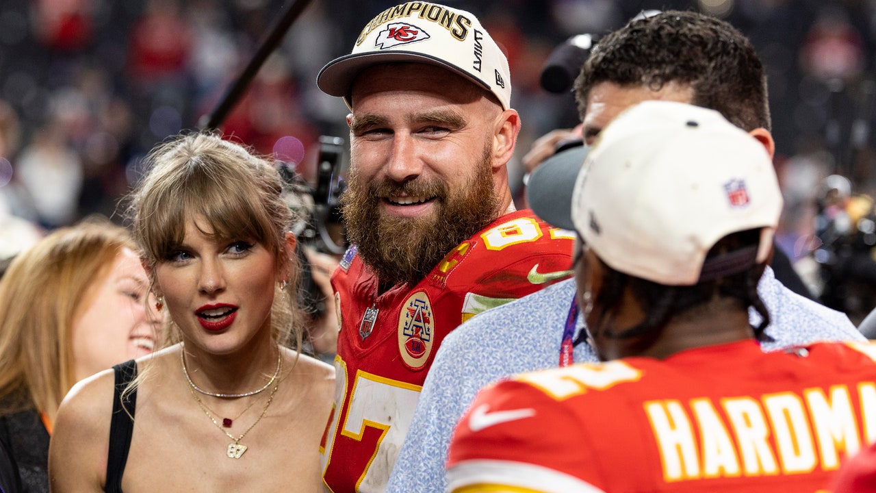 ¿Cuántos guiños a Travis Kelce lució Taylor Swift en la Super Bowl?