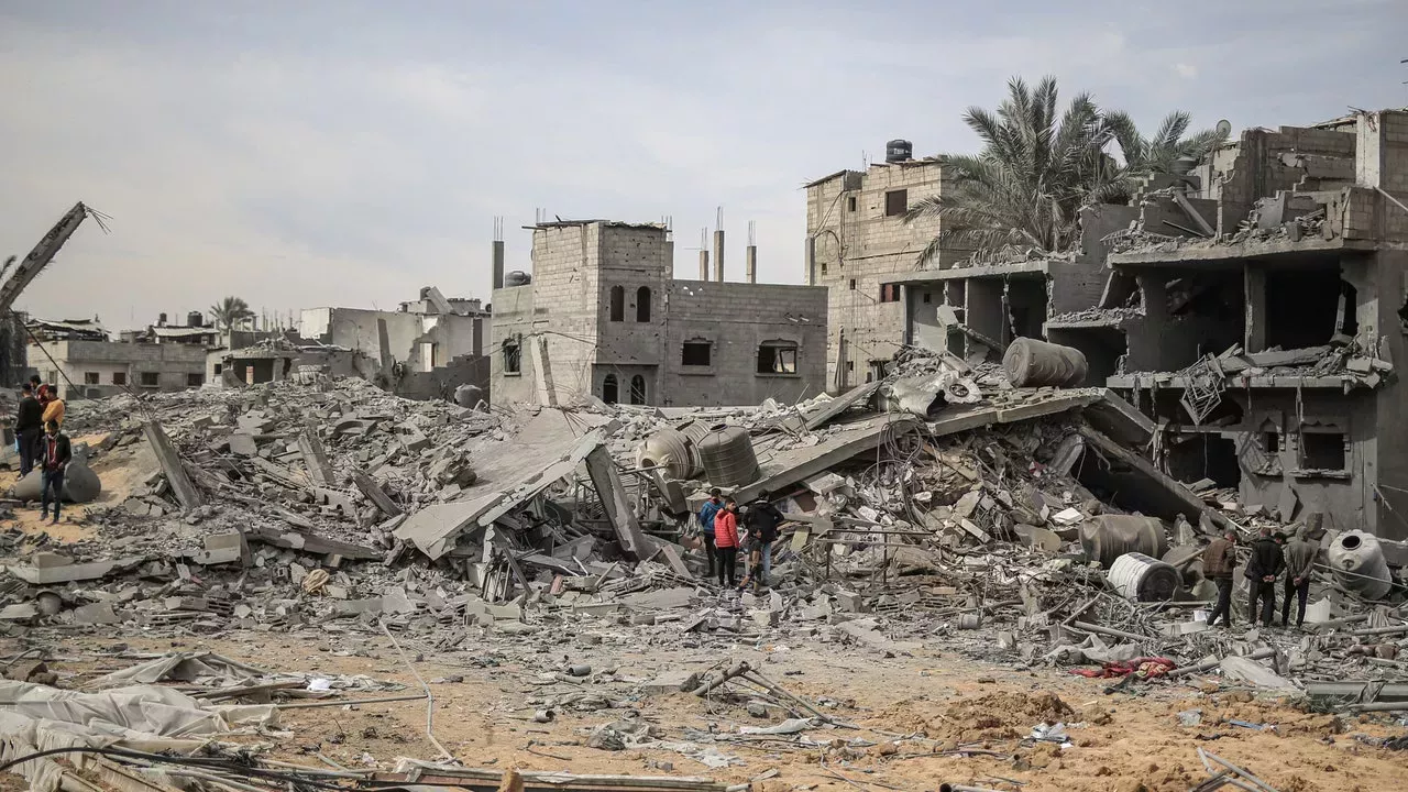 El ataque israelí a Rafah causa decenas de muertos, pese a las críticas internacionales