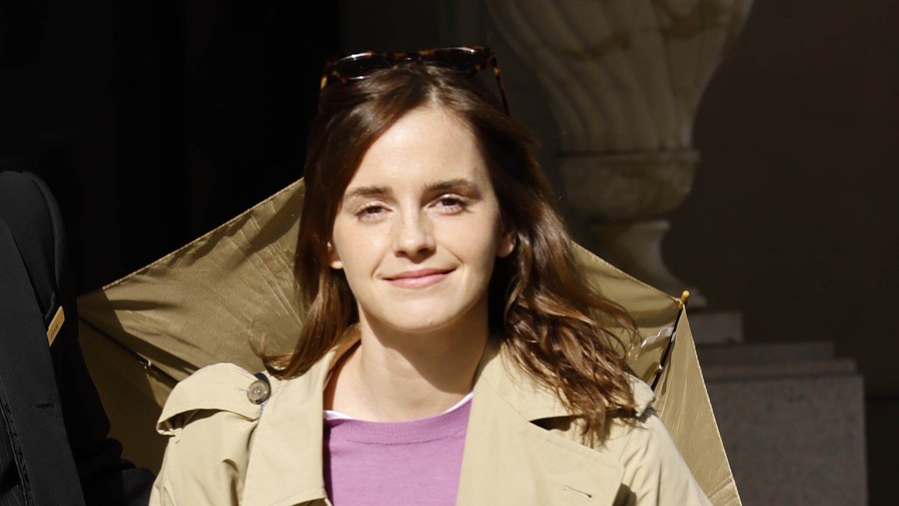 Emma Watson se salta las Adidas Sambas por las Gazelle de 100 dólares