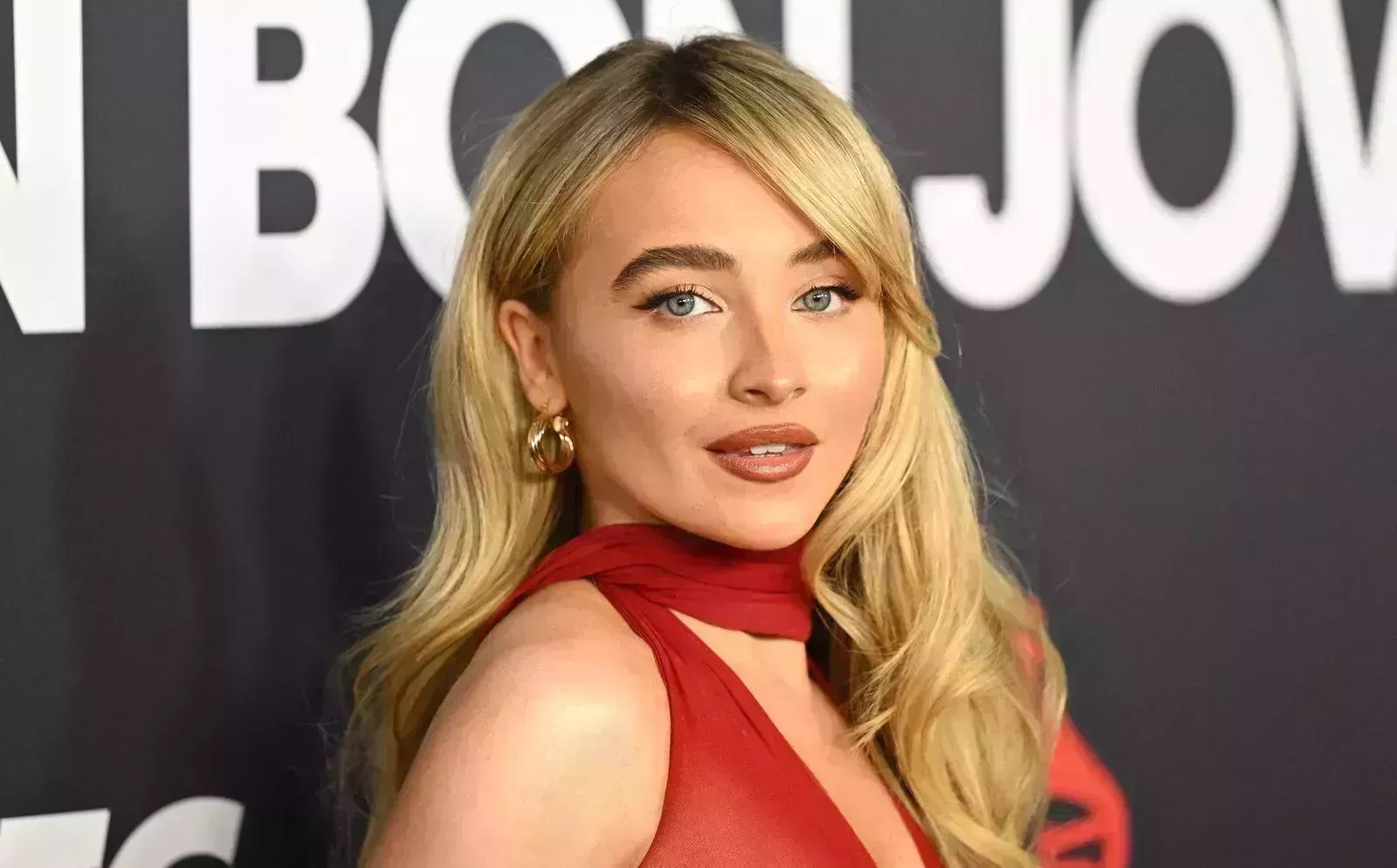 Espera, ¿Sabrina Carpenter y Barry Keoghan están saliendo?