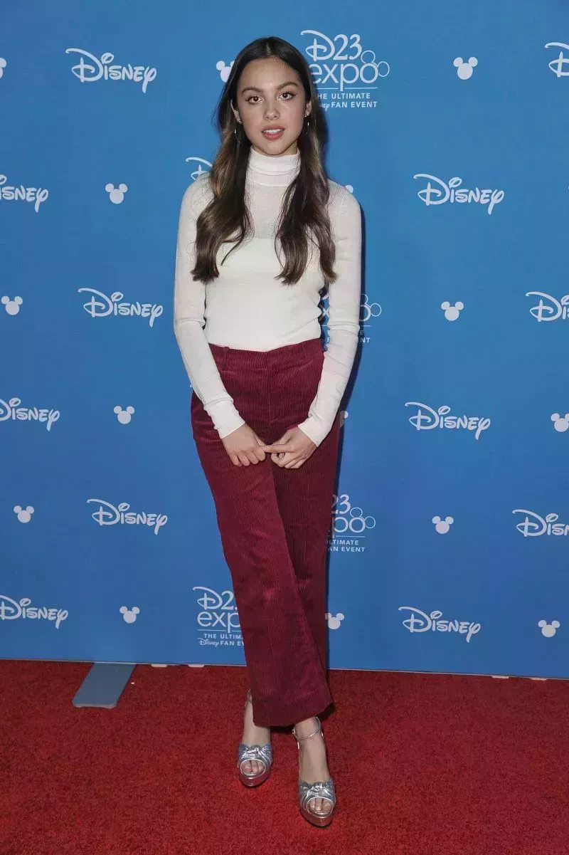 Evolución y transformación de estilo de Olivia Rodrigo en la alfombra roja