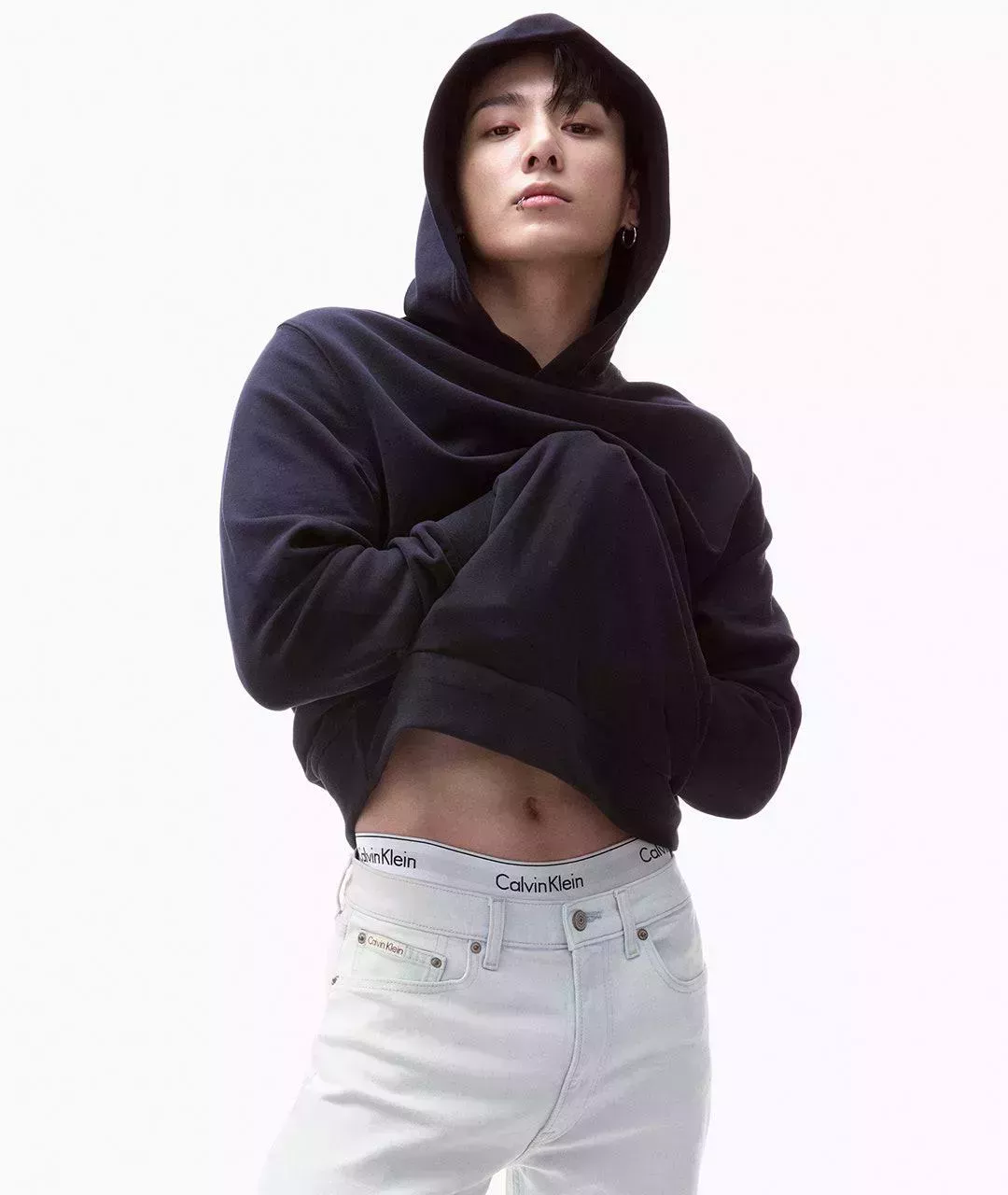 Jungkook, de BTS, participa en la campaña primavera 2024 de Calvin Klein Jeans