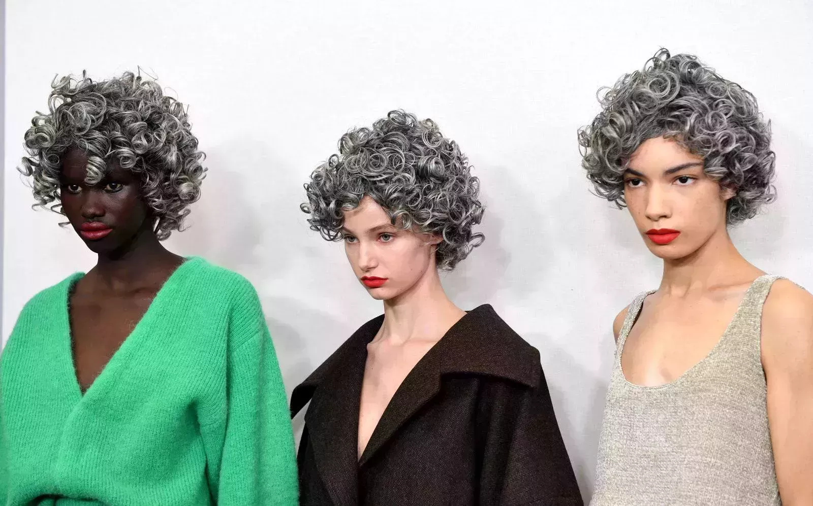 Las modelos canosas de JW Anderson arrasaron en la Semana de la Moda de Londres