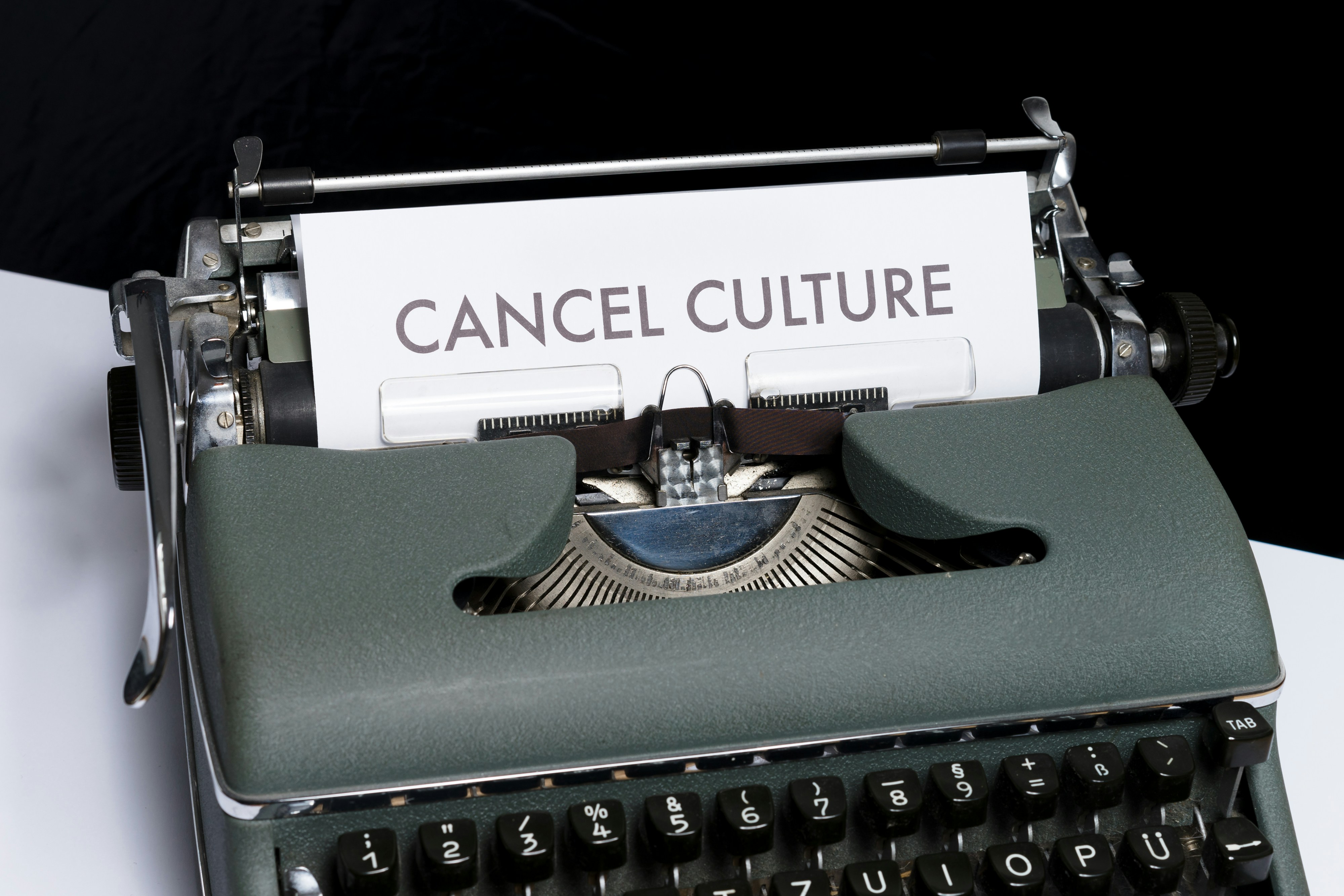 Pensamiento crítico en la era de la cultura de la cancelación. 