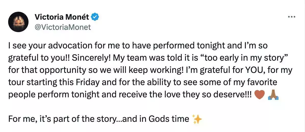 Victoria Monét merece sus flores y sus 7 Grammy