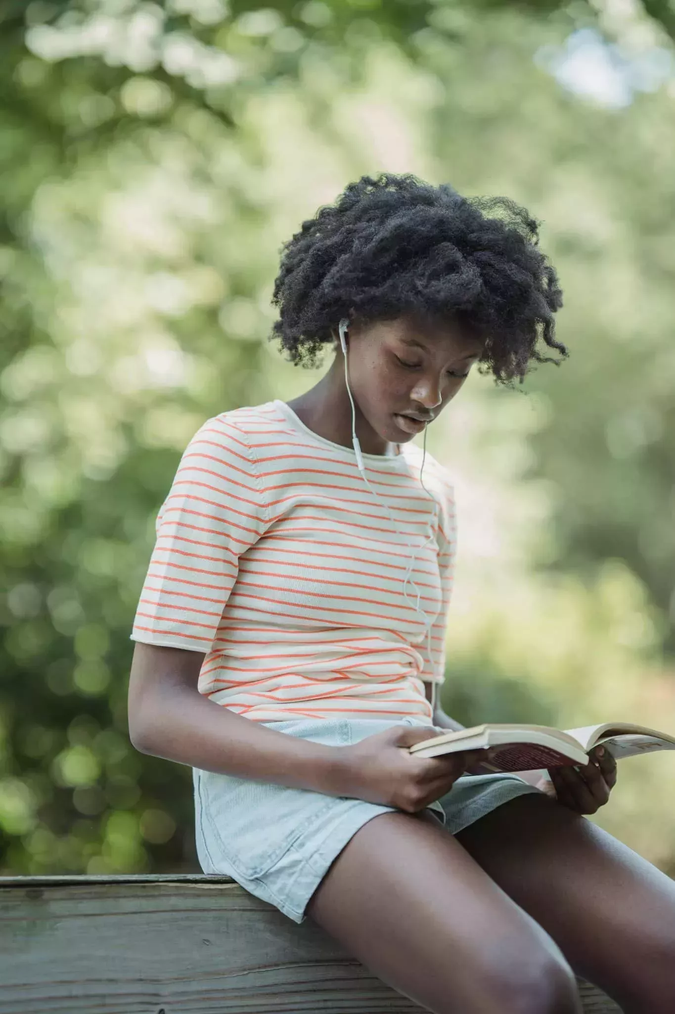 5 libros con personajes femeninos fuertes por: Corra Maddox