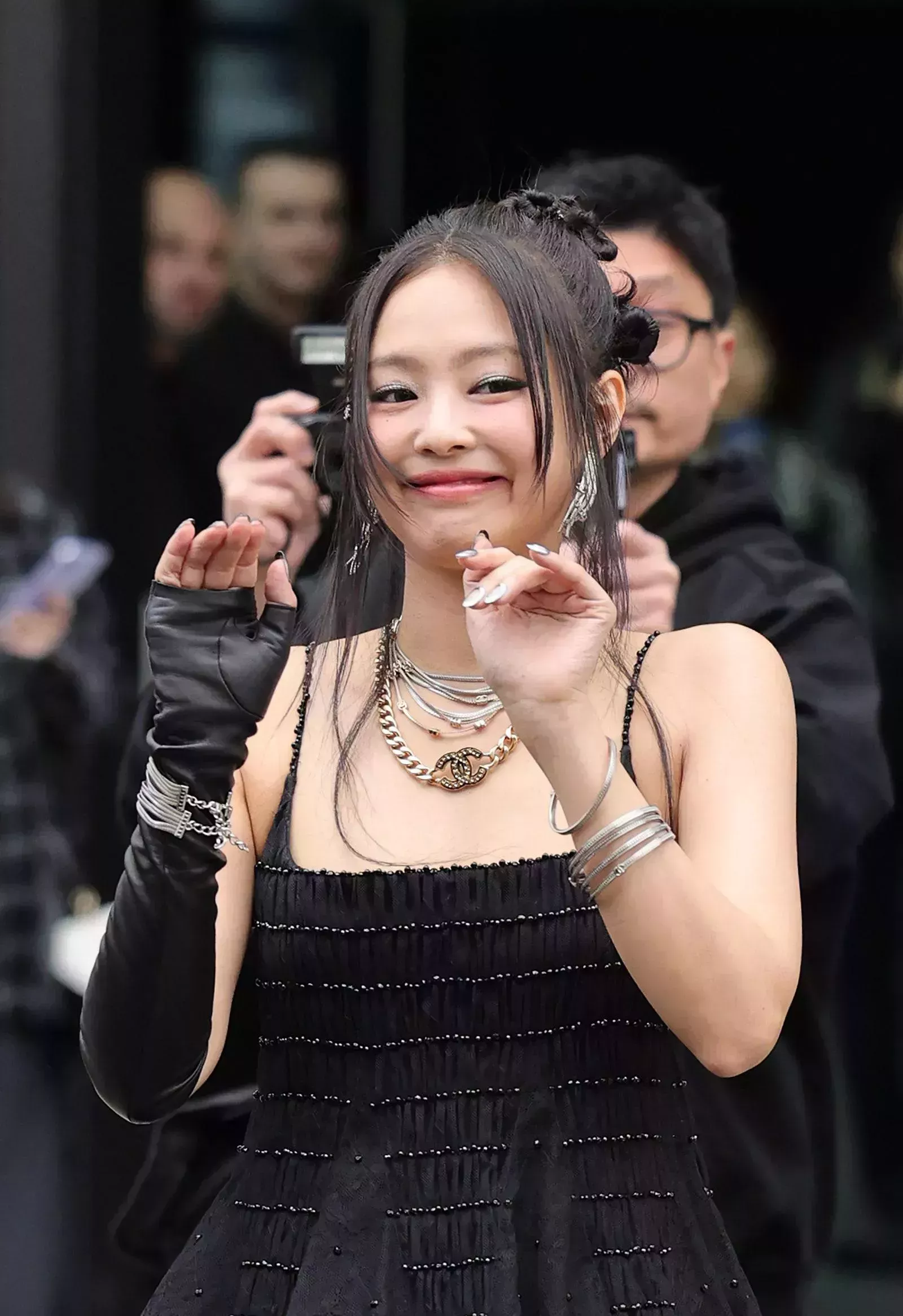 Jennie, de BLACKPINK, le dio un toque gótico al balletcore en Chanel