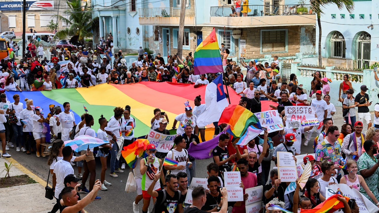 La lucha de una joven por acceder a la sanidad trans en Cuba