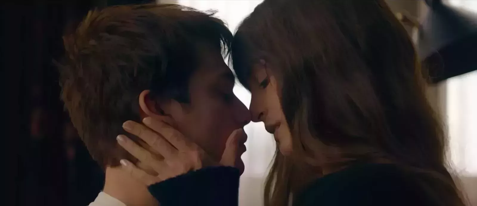 Llega el tráiler oficial de "The Idea of You" con un tórrido primer beso