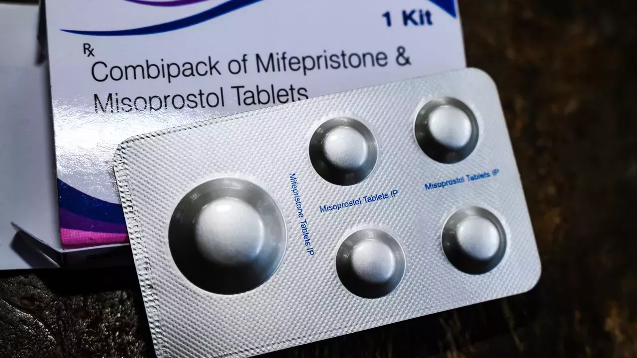 Los republicanos pretenden restringir la píldora abortiva con una 