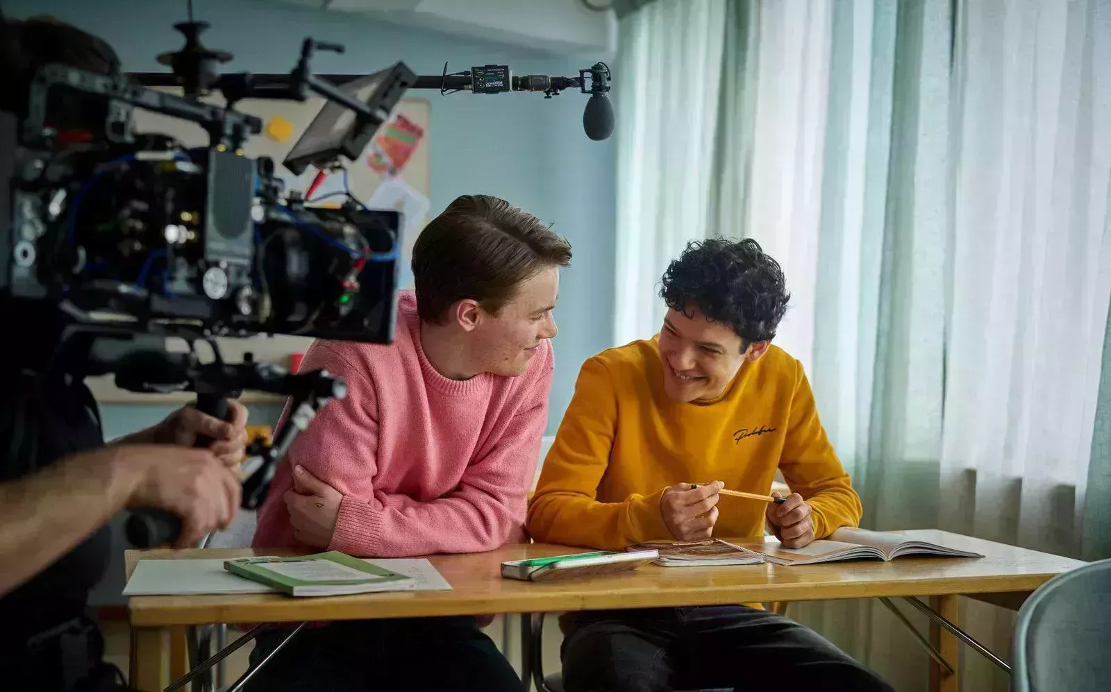 Omar Rudberg anuncia más proyectos con Edvin Ryding, coprotagonista de Young Royals