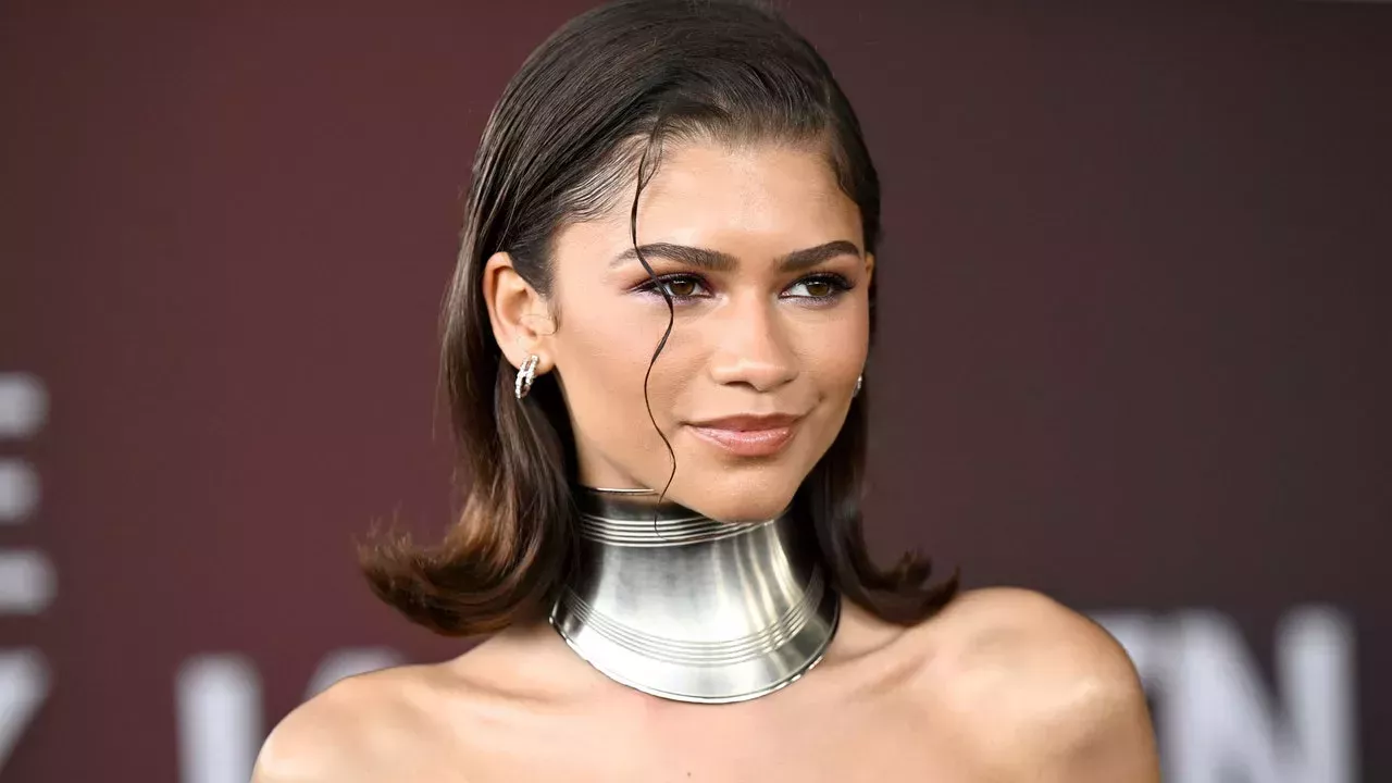 Zendaya acaba de demostrar que se pueden llevar vaqueros a un evento formal