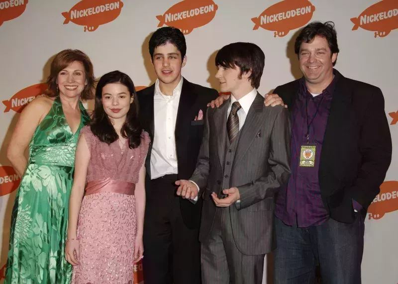 Estrellas de Nickelodeon que han hablado sobre Dan Schneider