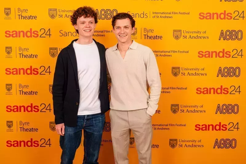 Fotos de la altura de Tom Holland: ¿Cuánto mide la estrella de 'Spider-Man'?