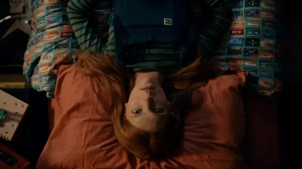 La serie de Netflix 'Geek Girl' se basa en un libro: Fecha, reparto, más