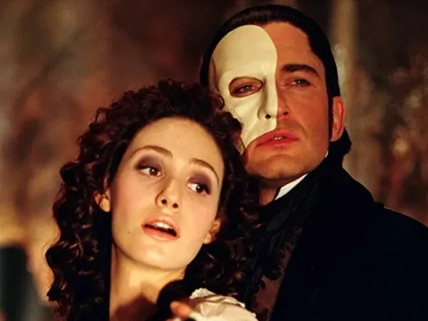 Emmy Rossum y Gerard Butler en 'The Phantom of the Opera'.