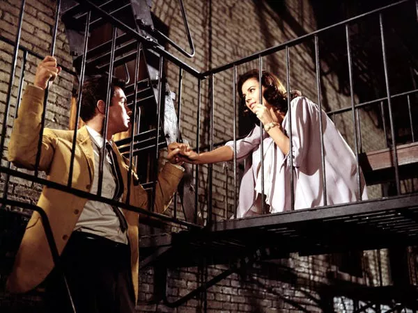 Richard Beymer y Natalie Wood en 'West Side Story'.