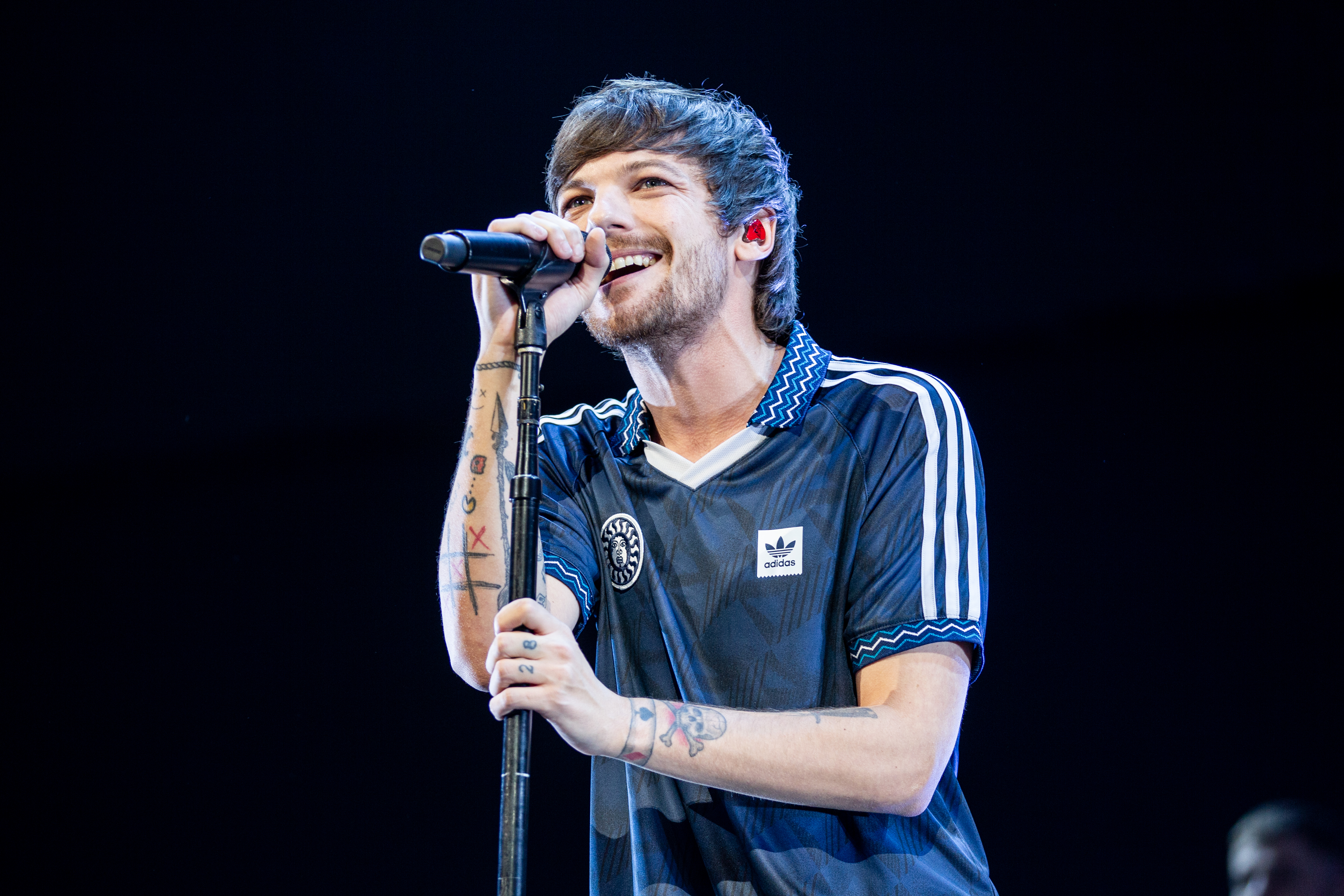 La Historia de Citas de Louis Tomlinson: Eleanor Calder, Danielle Campbell