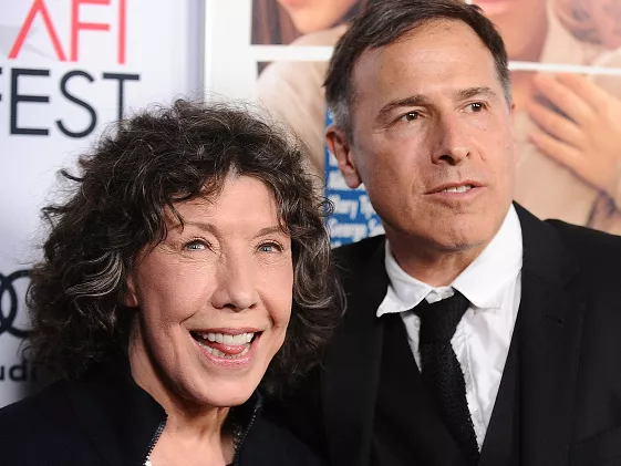 Lily Tomlin y David O. Russell hicieron las paces.