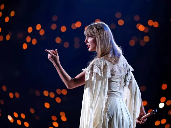 Taylor Swift performs 'Folklore' at the Eras Tour.