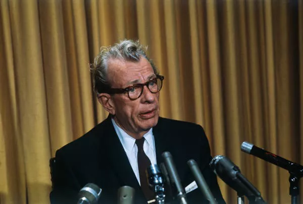Everett Dirksen. Bettmann/Getty Images