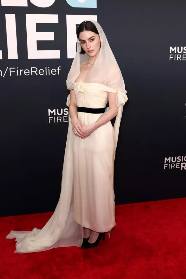 Gracie Abrams asistió a los Premios Grammy 2025.