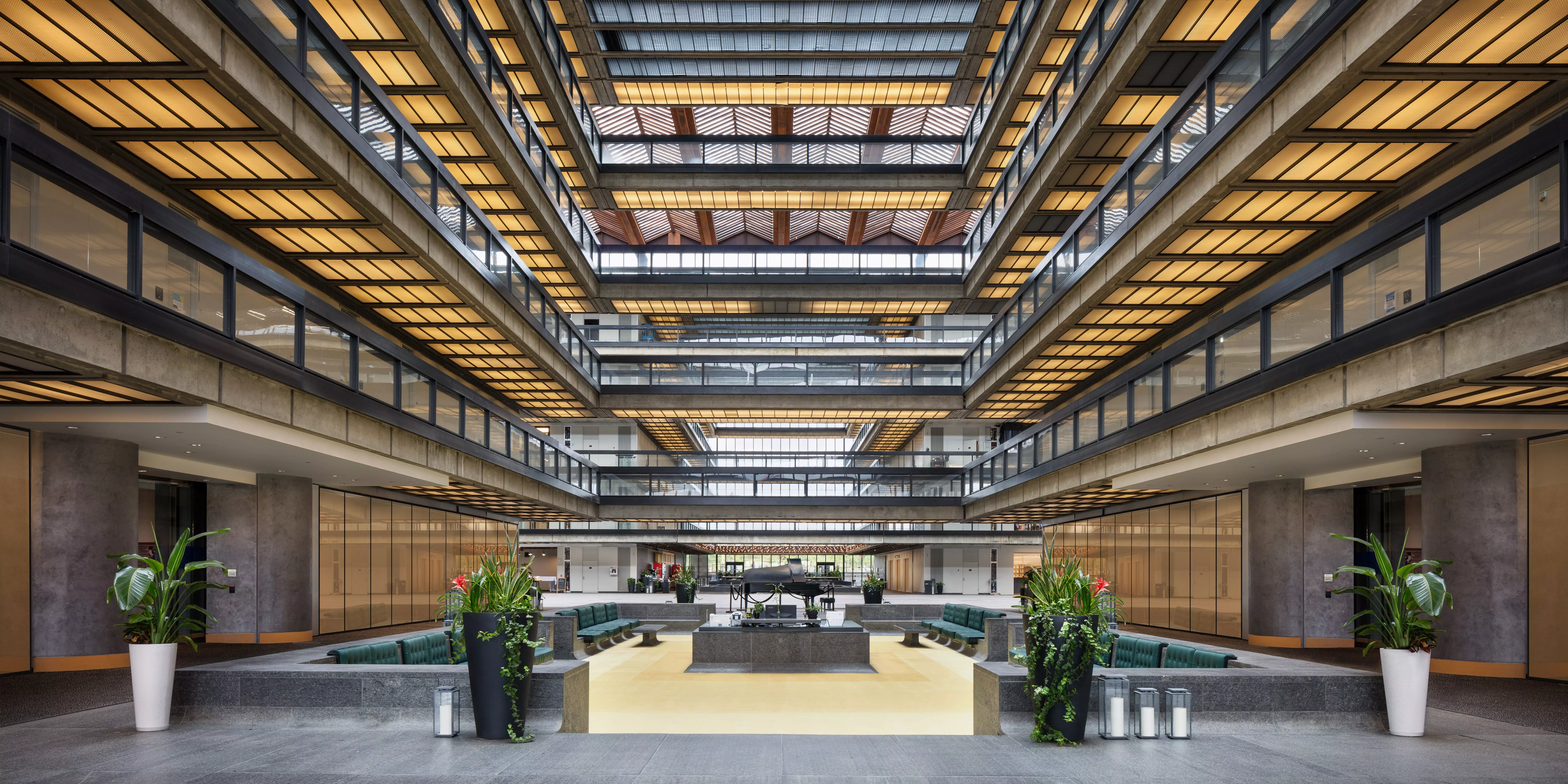 La inquietante oficina de Lumon Industries es real. Conoce Bell Works, donde se filma 'Severance'.
